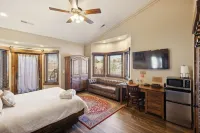 Zion Cliff Lodge