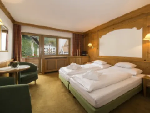 Der Pinzger Hotels in Stumm