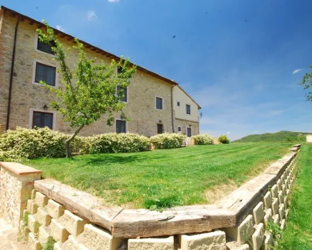 ラ カゼッラ アグリツーリズモ グアルド・カッタネーオのホテル