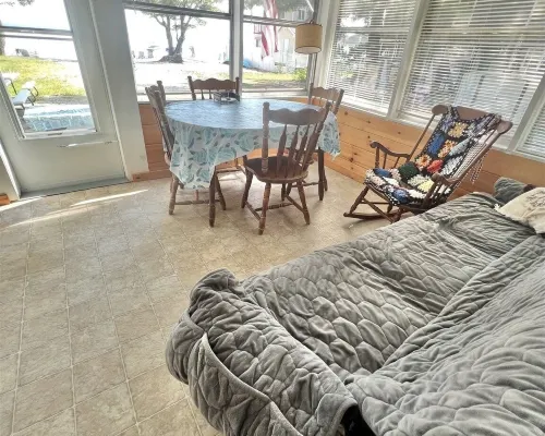 Harmon's Beach Limit 5 Villa Hotels in Standish