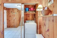 Mountain Resort Condo With King Bed Suite - 3-Star