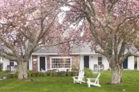 Chatham Seafarer Inn