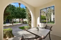Deluxe King Casita 1 Bedroom Condo by RedAwning