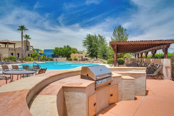 Tubac Adobe Townhome: Shop, Golf, Explore & More!