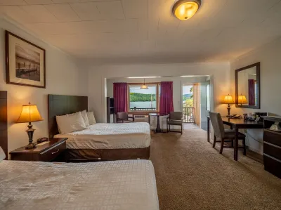 Lake 'N Pines Motel فنادق في تشري فالي