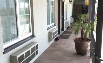 Berkshire Motor Hotel