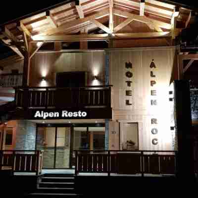 Alpen Roc Hotel Exterior