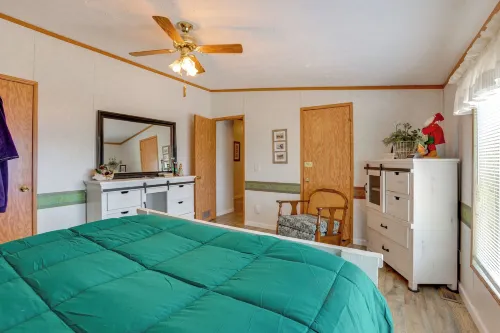 Tallman Lake Getaway w/ Dock, Kayaks & Boat - 3-Star