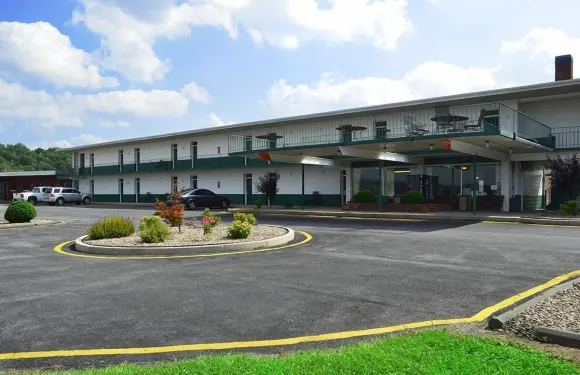 亨廷登汽車旅館