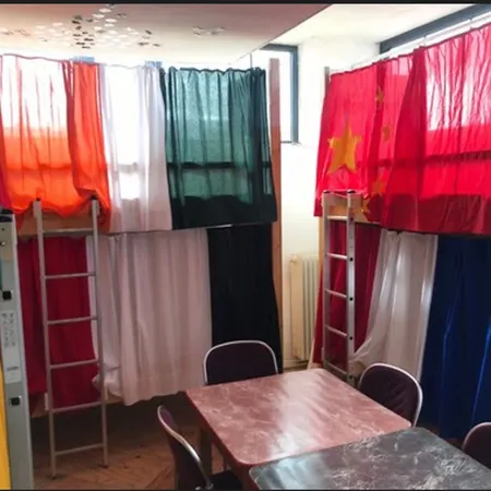 HafenTraum IndoorHostelCamp