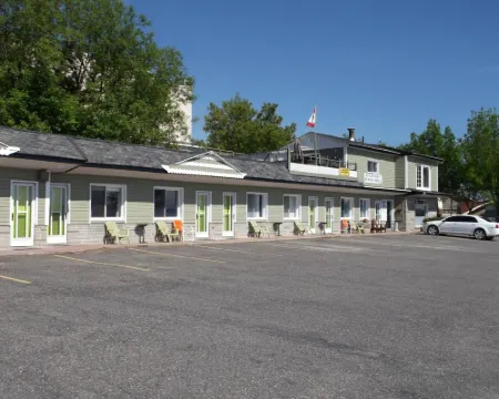 Haileybury Beach Motel Hotels in Timiskaming District