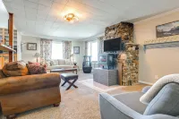 8 Mi to Hiking: Home w/ Patio in Dtwn Pioche - 홈스테이