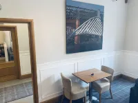 The Westlynne Hotel & Apartments Hotels in Prestwich