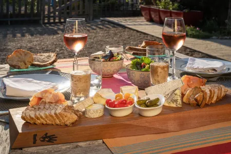 Le Clos de La Rousseliere Отели в г. Блере