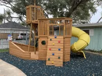 D&R Pelican Bay Resort Hotels in Fulton