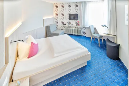 Hotel Restaurant Kerzenstüble Отели в г. Айдлинген