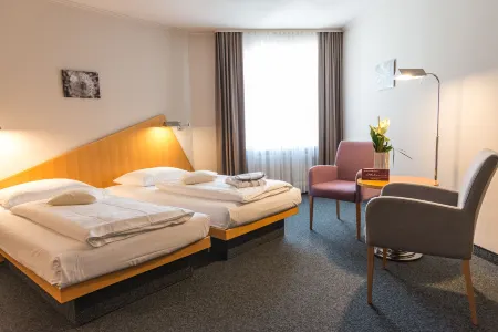 Golfhotel Fahrenbach Отели в г. Бад-Александерсбад