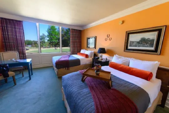 The Inn at Houndslake