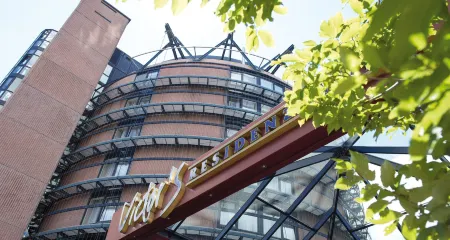 Victor's Residenz-Hotel Frankenthal Отели в г. Франкенталь