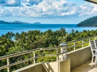 Poinciana Lodges - Ocean Views Hotels in Hamilton Island