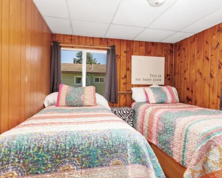 Chippewa Bluffs Resort Hotels in Mecosta County