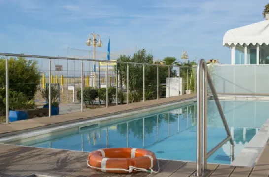 Hotels Vidi Miramare & Delfino Hotels near Faro