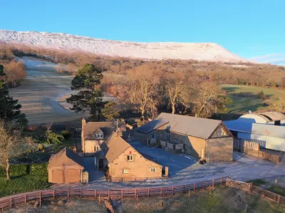 White Haywood Barn Hotels near Drover Cycles