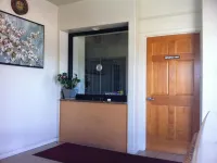 فيليدج إن فنادق في تولير