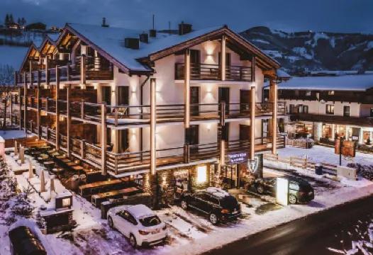 24 by Avenida - Mountain Residence Hotels in 