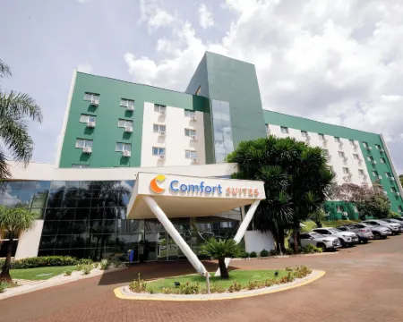 コンフォート スイーツ ロンドリーナ ロンドリナのホテル