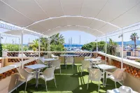 Hôtel le Rabelais Hotels in Le Lavandou