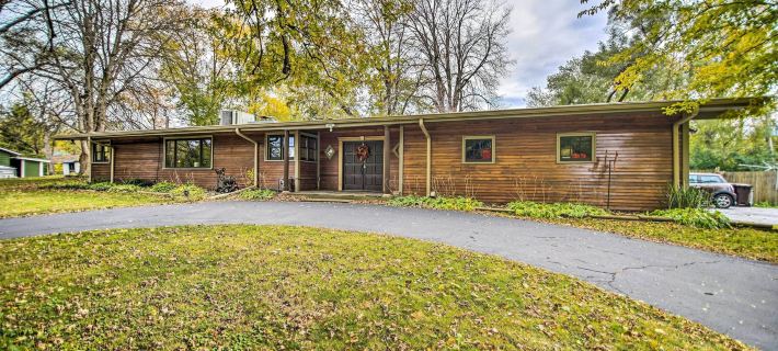Fenced Yard Fox River Grove Home, Dogs Welcome Hoteles en Condado de McHenry