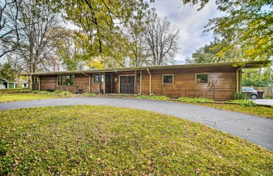 有圍欄的院子：福克斯河谷之家，歡迎狗狗