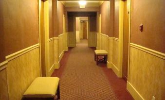 District Hotel
