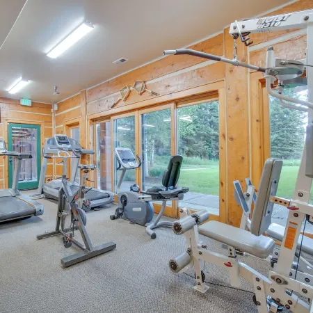 Family-Friendly Cabin: Pool Access, Bikes & Games