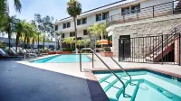 Best Western Plus Irvine Spectrum Hotel - Swimmingpools