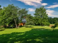 Jela Hotels near Dubovac Castle