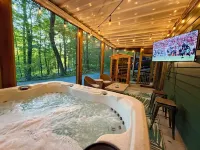 Fam-Friendly Mountain Chalet: Hot Tub, Sauna, Gameroom, Adventure Bunkbeds