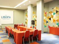 Liberta Hotel Kemang Hotels near Kemang