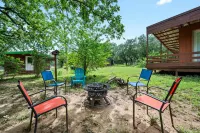 1 Tiny Town Hico Spacious Cabin Animals Fire Pit