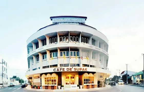 Supak Hotel