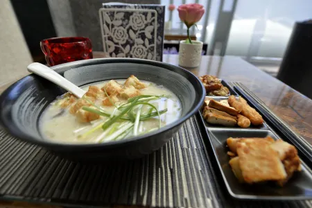 Yuyuan Happy House Отели рядом с достопримечательностью «Город Небес»