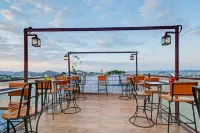Hotel Udai Niwas by the Lake