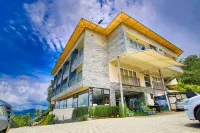 The Munnar Queen Hotels near Matchbox and Co-Kerala