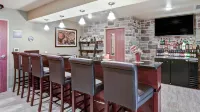Cobblestone Hotel & Suites Pulaski/Green Bay - bar