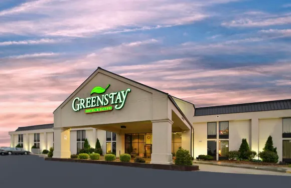 格林斯德套房酒店