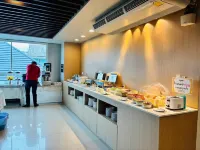 KM 關帕堯酒店 - 早餐