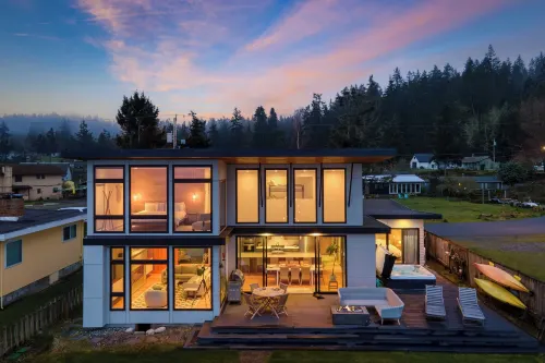 Chic Whidbey Island Waterfront Home w/ Hot Tub, Firepits + Views