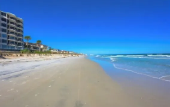 Direct Ocean Front Condo steps away from the Beach!