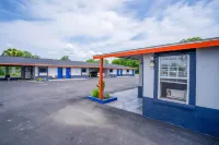 OYO 阿拉莫綠洲酒店及套房 聖安東尼奧